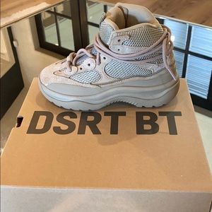 Yeezy Dsrt Boot